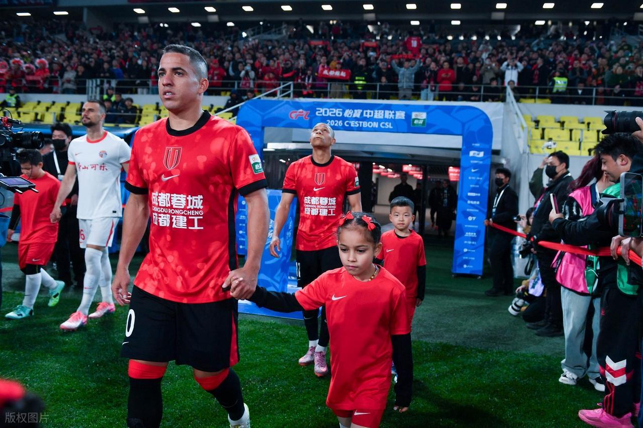 九游官网下载-足协还在等什么？国足潜在归化大牌两场比赛1球1助攻，已会唱国歌