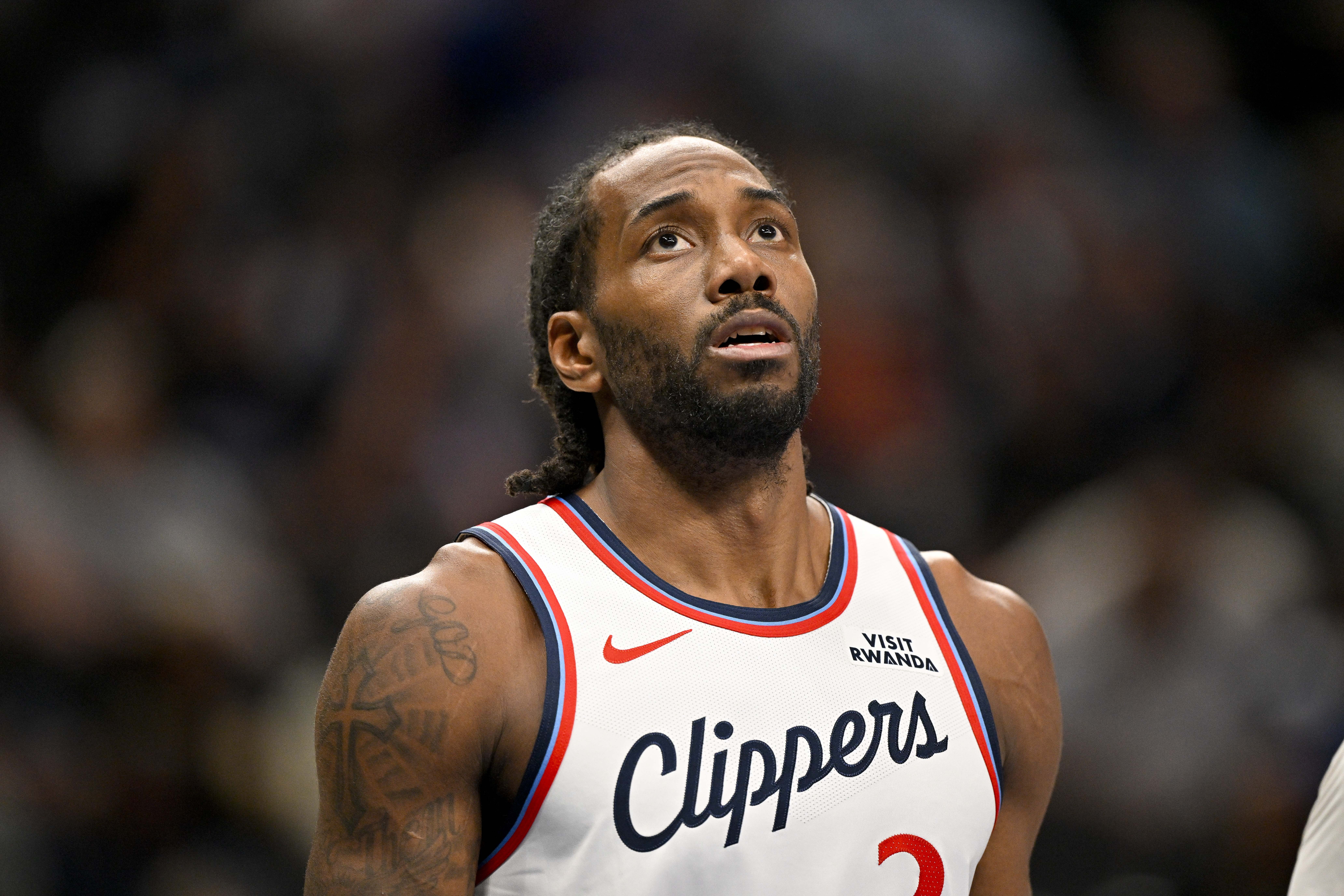 九游官网-今天没手感！伦纳德上半场8中3&amp;三分3中0仅得8分3板